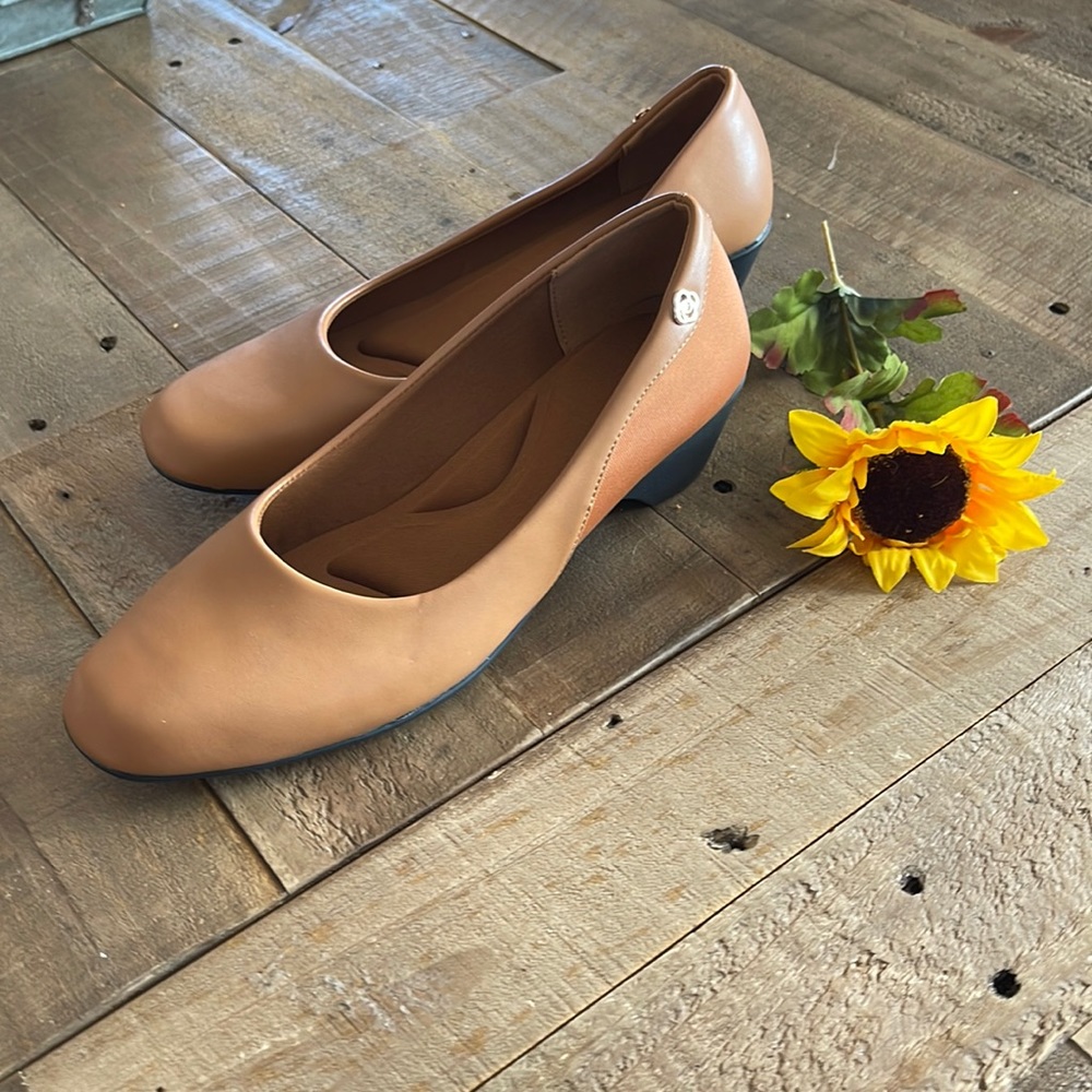 Women’s pumps